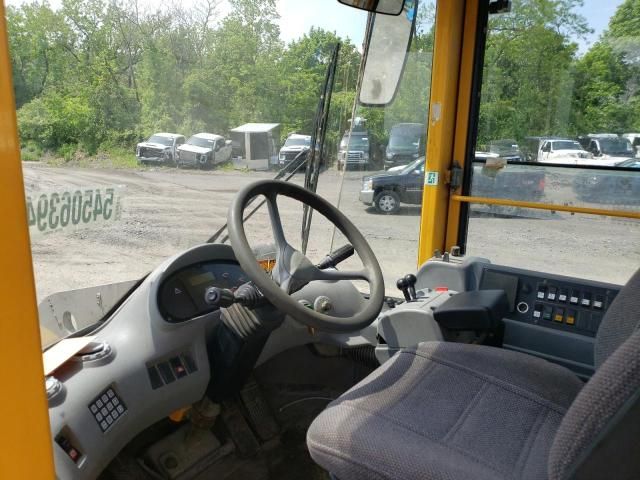 2006 Volvo L90E