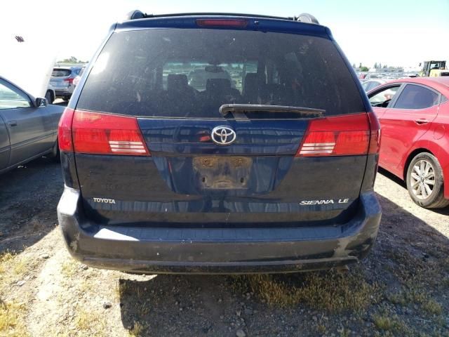 2004 Toyota Sienna CE