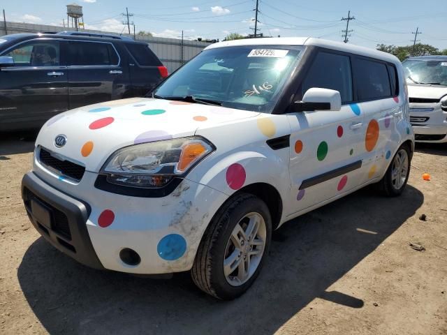 2011 KIA Soul +