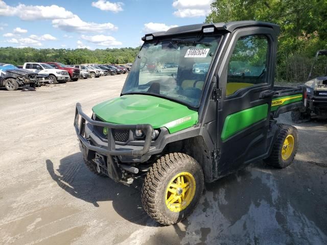 2022 John Deere Gator