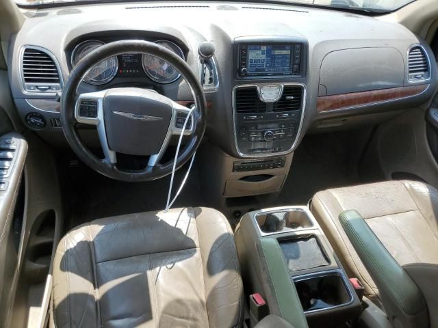 2011 Chrysler Town & Country Limited