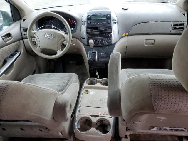 2006 Toyota Sienna CE