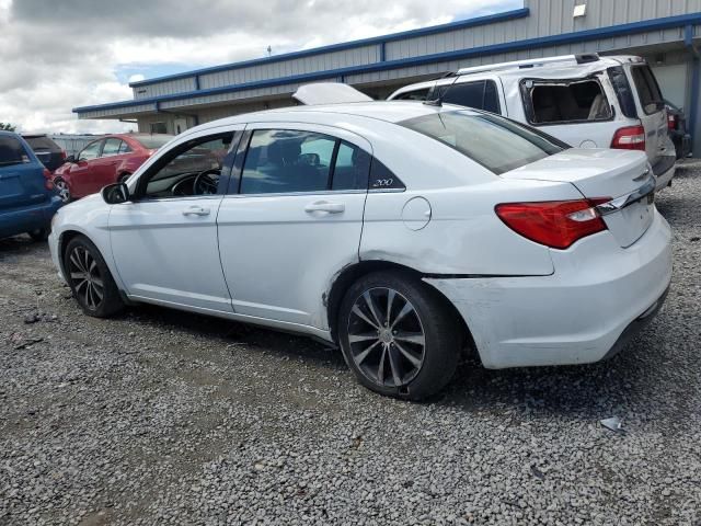 2013 Chrysler 200 Touring