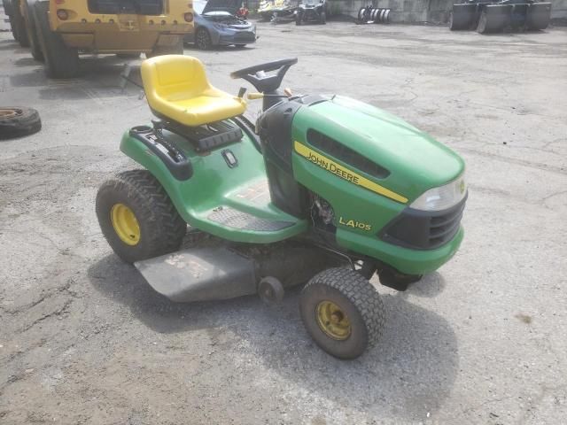 2015 John Deere Lawnmower