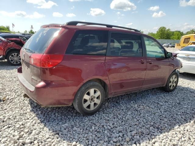 2009 Toyota Sienna CE