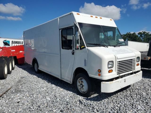 2005 Freightliner Chassis M Line WALK-IN Van