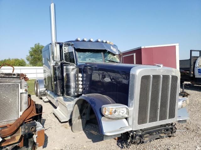 2022 Peterbilt 389