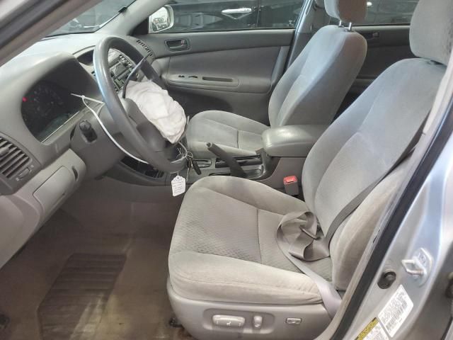 2004 Toyota Camry LE