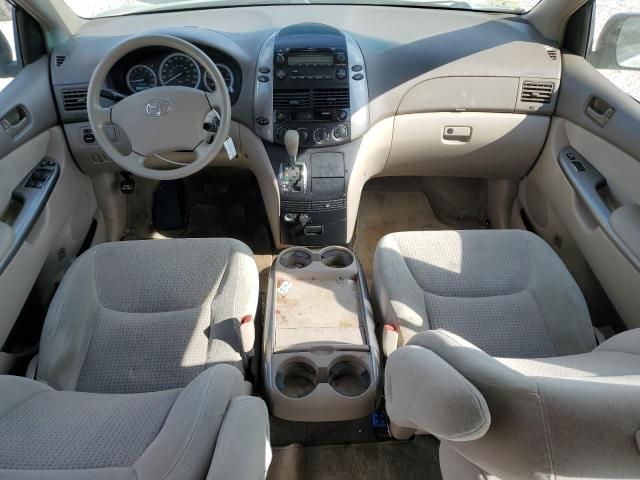 2008 Toyota Sienna CE