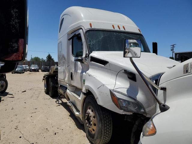 2020 Freightliner Cascadia 126