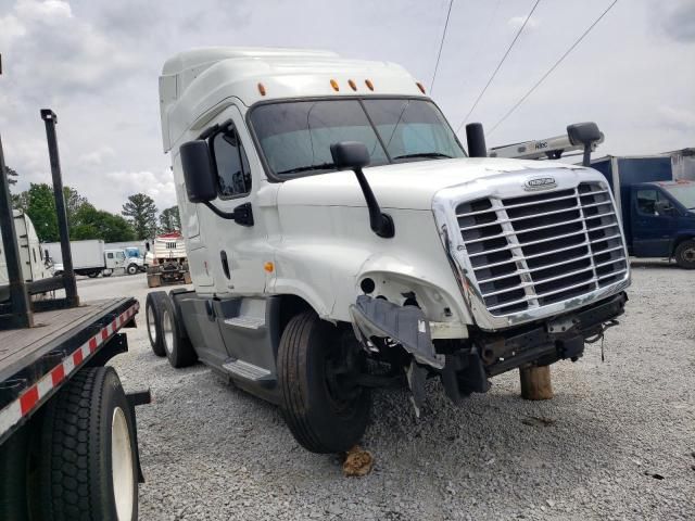 2015 Freightliner Cascadia 125