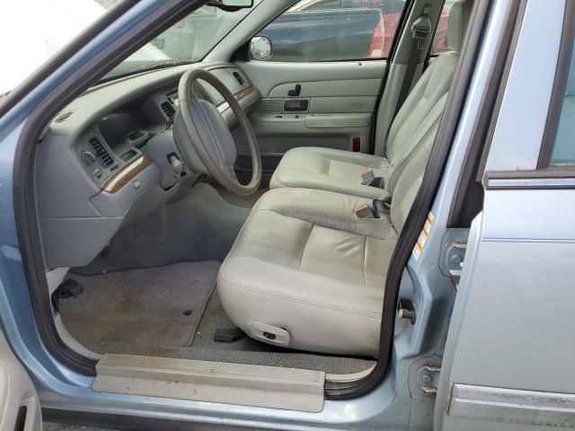 2004 Ford Crown Victoria LX