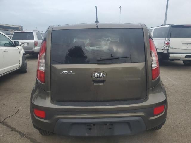 2013 KIA Soul +