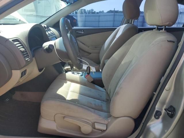 2010 Nissan Altima Base