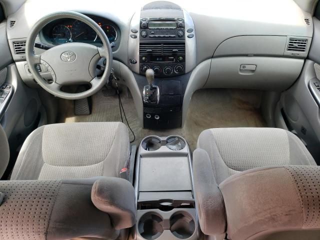 2008 Toyota Sienna CE