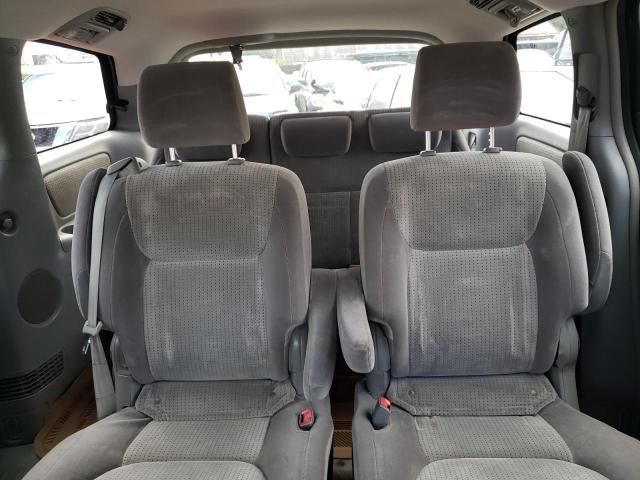 2008 Toyota Sienna CE