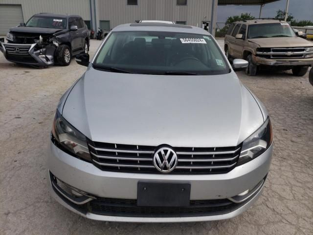 2013 Volkswagen Passat SEL