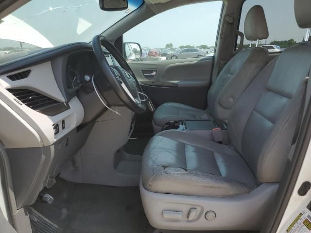 2015 Toyota Sienna XLE