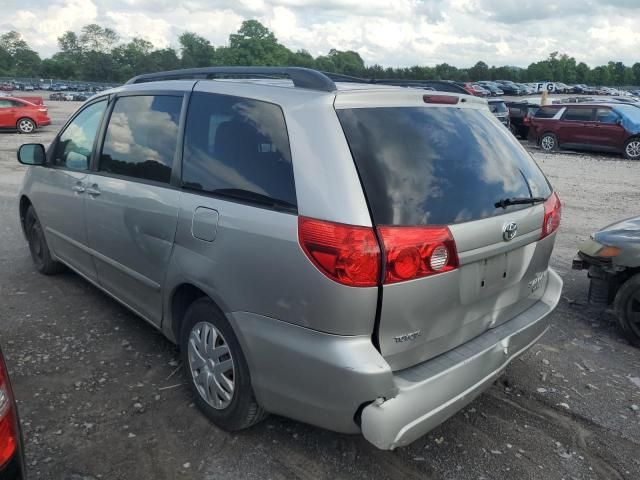 2009 Toyota Sienna CE