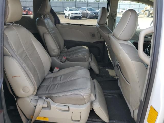 2011 Toyota Sienna XLE