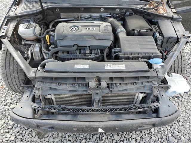 2016 Volkswagen Golf S/SE