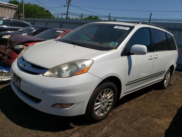 2009 Toyota Sienna XLE