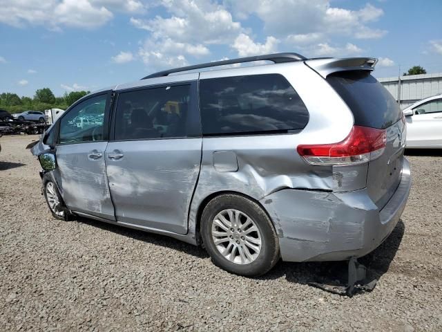 2014 Toyota Sienna XLE