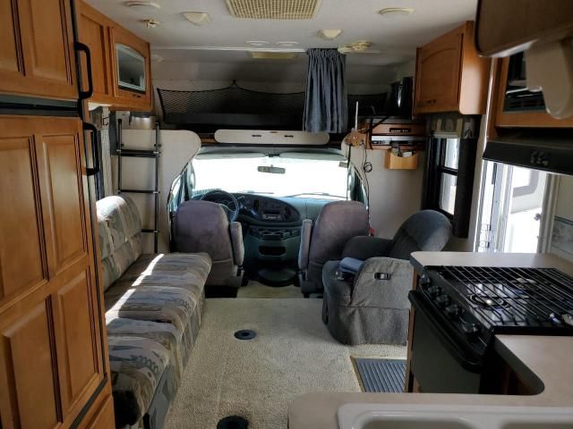 2006 Ford Econoline E450 Super Duty Cutaway Van