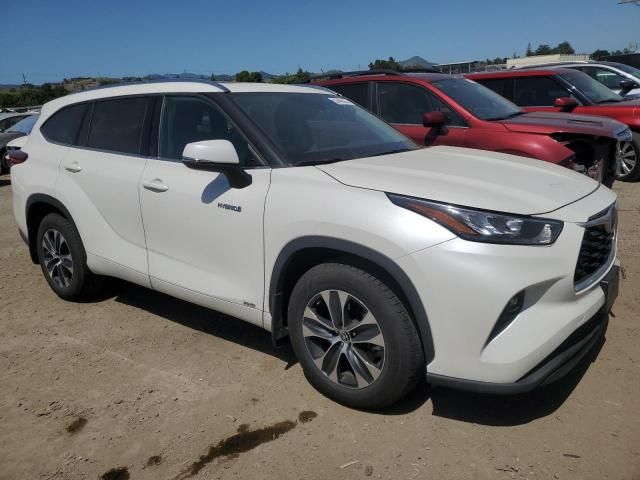 2020 Toyota Highlander Hybrid XLE