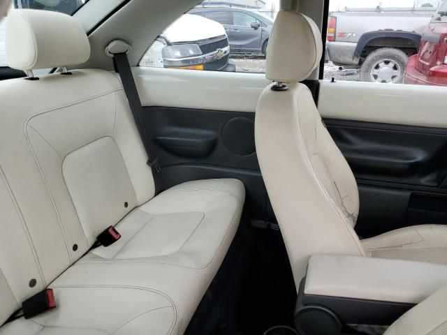 2008 Volkswagen New Beetle Triple White