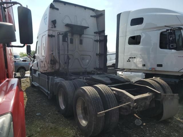 2016 Freightliner Cascadia 125