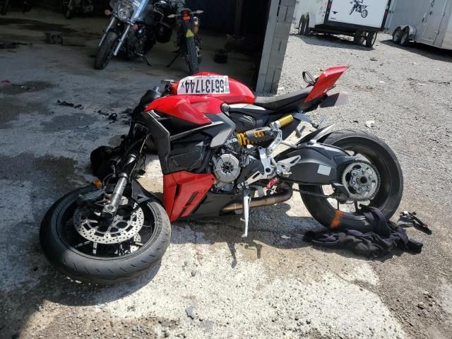 2023 Ducati Streetfighter V2