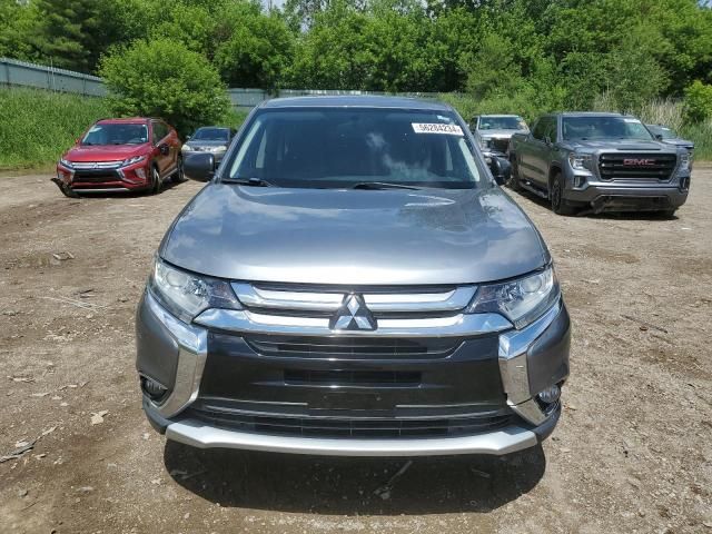 2016 Mitsubishi Outlander ES