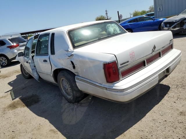 1995 Lincoln Town Car Signature