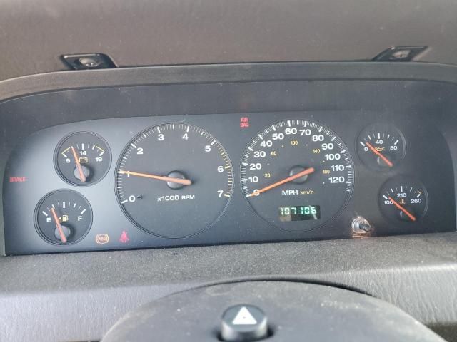 2000 Jeep Grand Cherokee Laredo