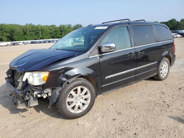 2011 Chrysler Town & Country Touring L