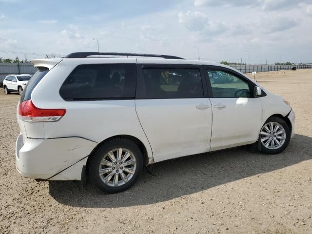 2011 Toyota Sienna XLE