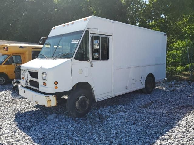 2001 Freightliner Chassis M Line WALK-IN Van