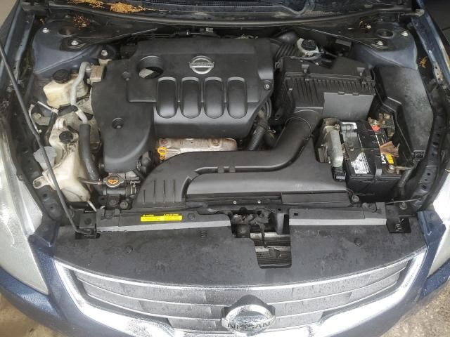 2010 Nissan Altima Base