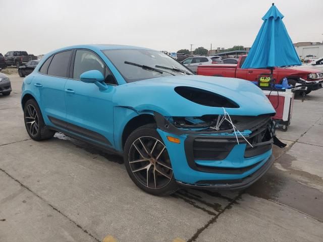 2023 Porsche Macan Base