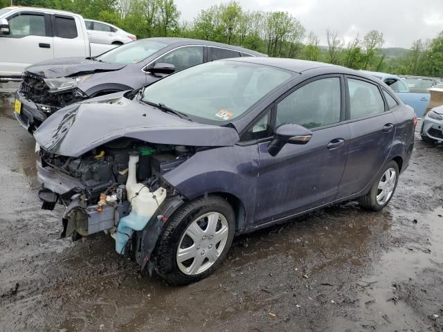 2013 Ford Fiesta SE