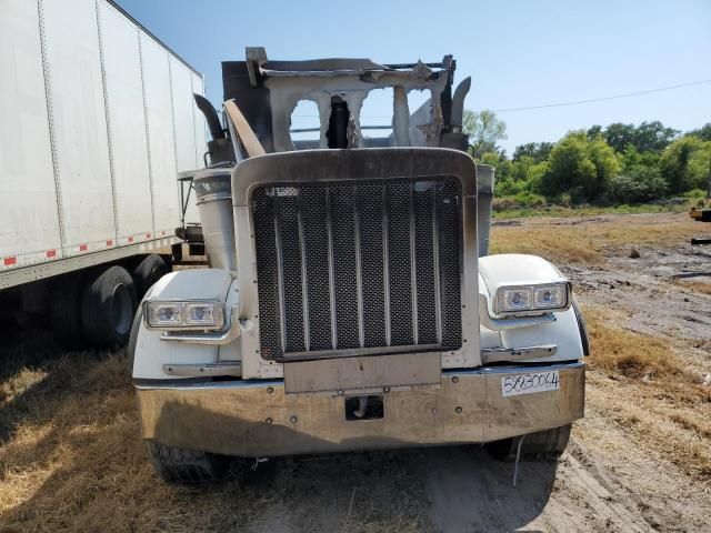 2000 Peterbilt 379