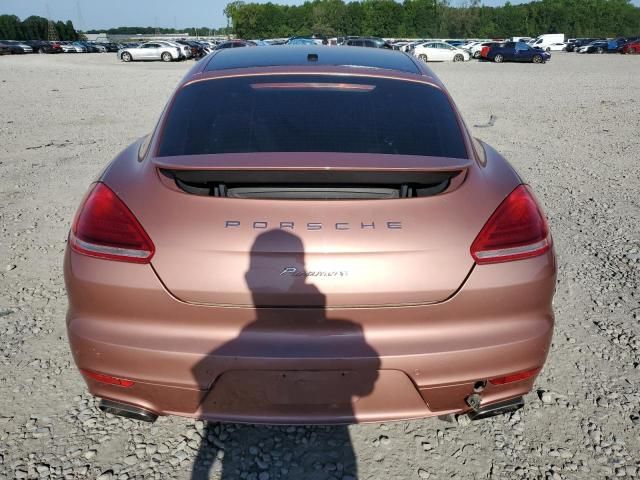 2014 Porsche Panamera 2