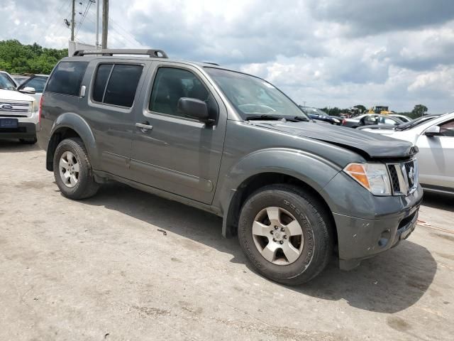 2006 Nissan Pathfinder LE