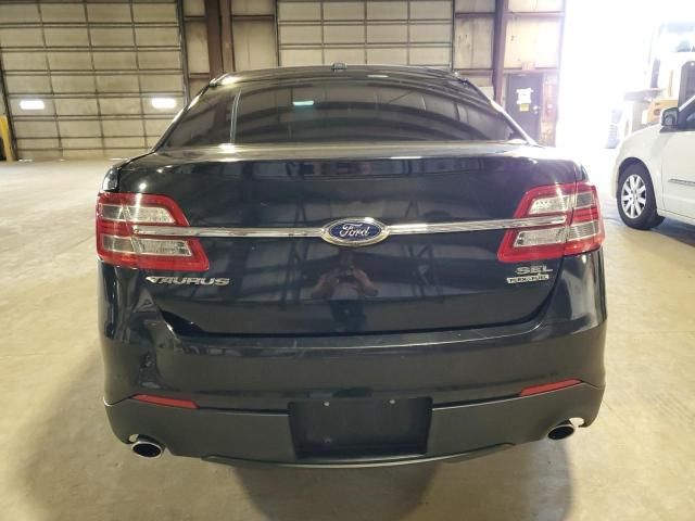 2015 Ford Taurus SEL