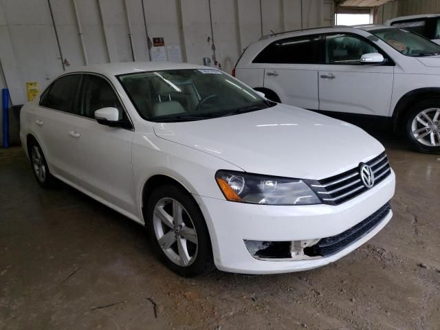 2013 Volkswagen Passat SE