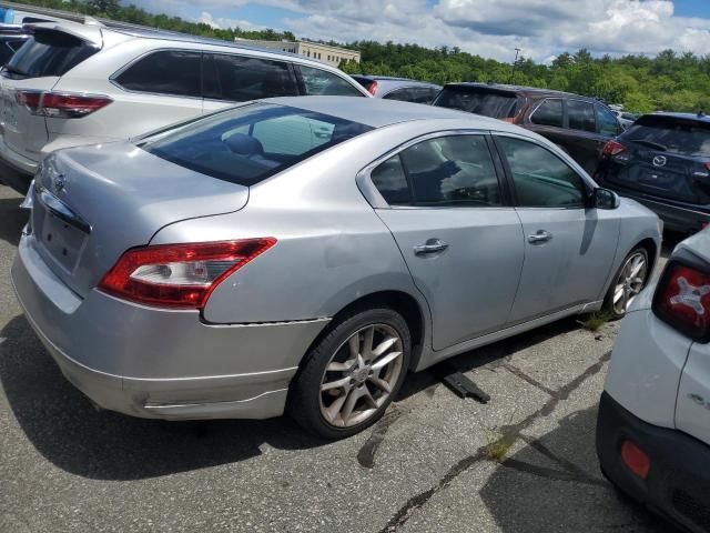 2010 Nissan Maxima S