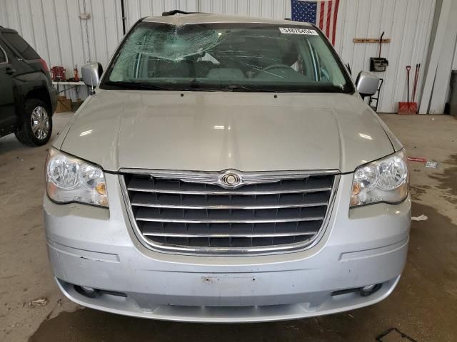 2010 Chrysler Town & Country Touring