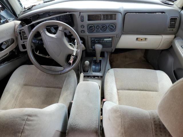 2001 Mitsubishi Montero Sport XLS