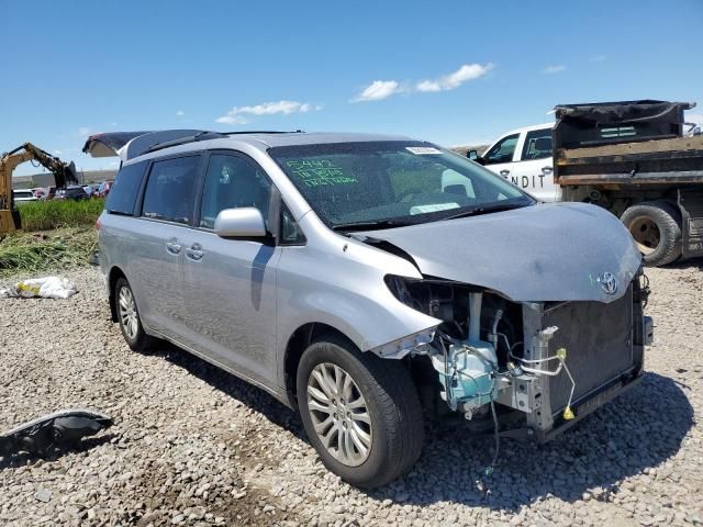 2012 Toyota Sienna XLE